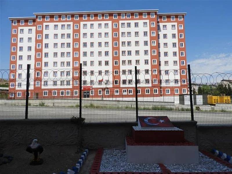 Eşref Bitlis KYK Erkek Öğrenci Yurdu Görsel 2