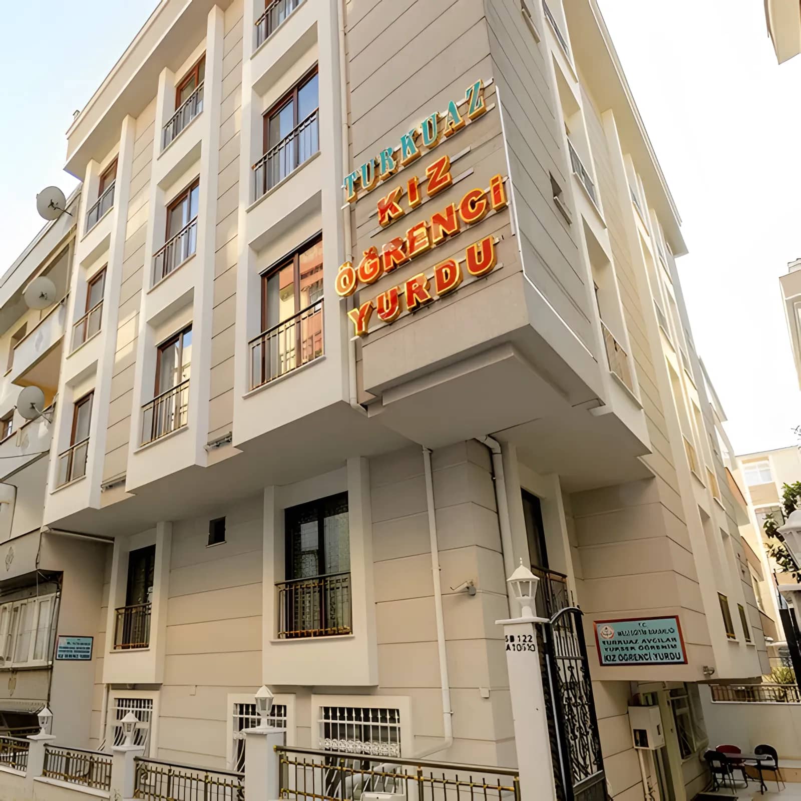 Turkuaz Avcılar Kız Öğrenci Yurdu Görsel 5