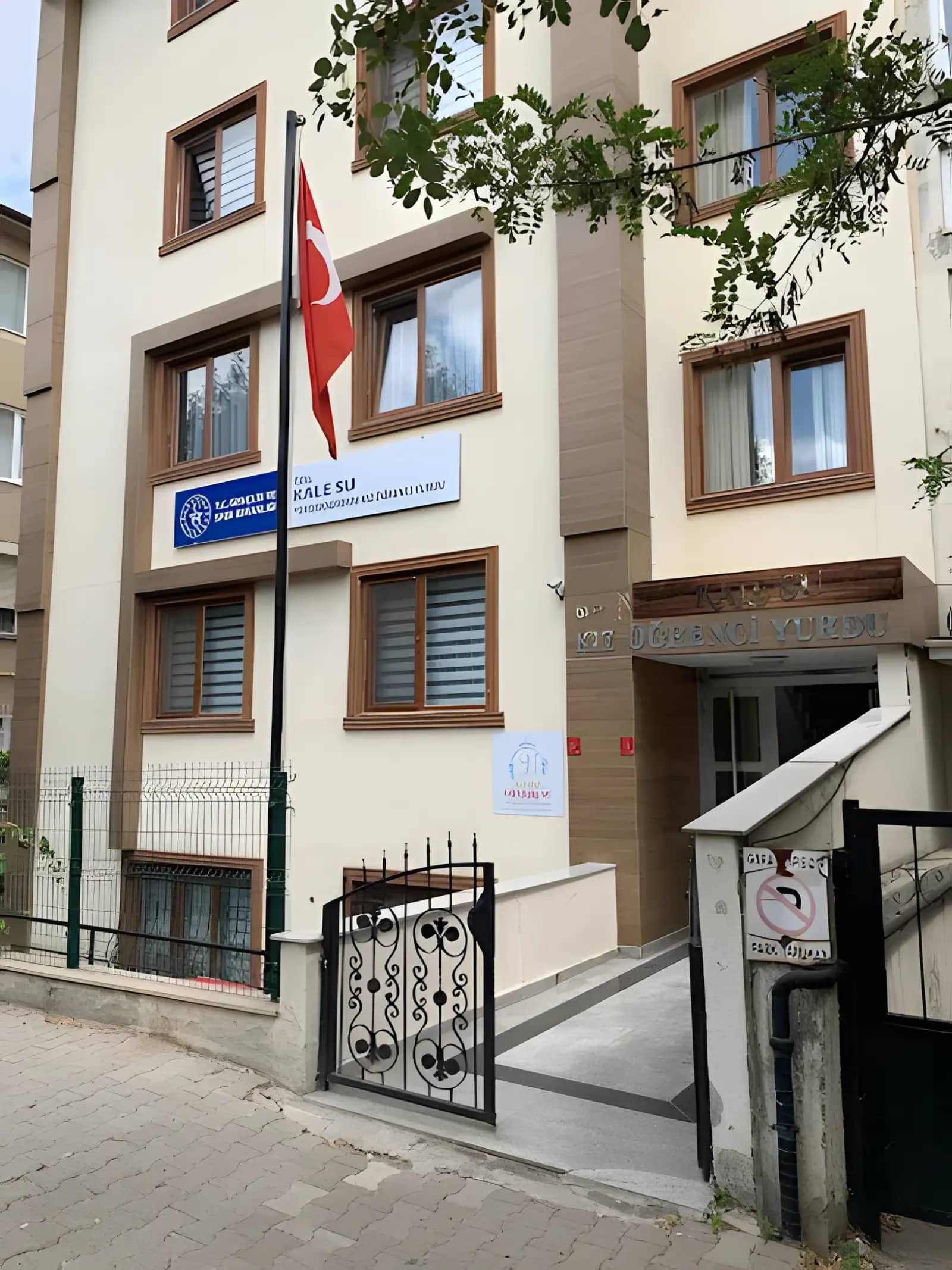 Kale Su Kız Öğrenci Yurdu