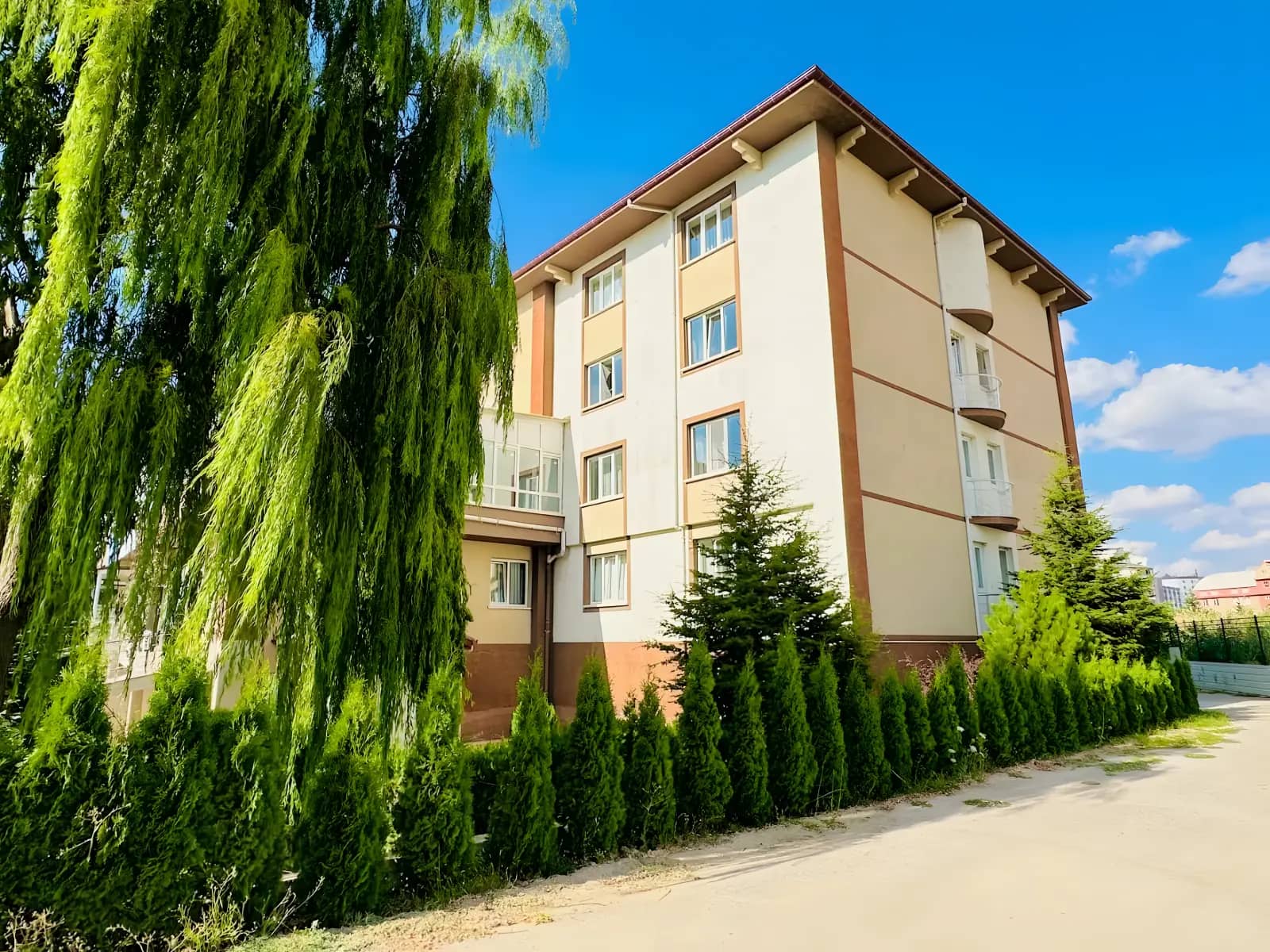 Altınoluk Methiye Dumlu Yükseköğrenim Erkek Öğrenci Yurdu Görsel 2