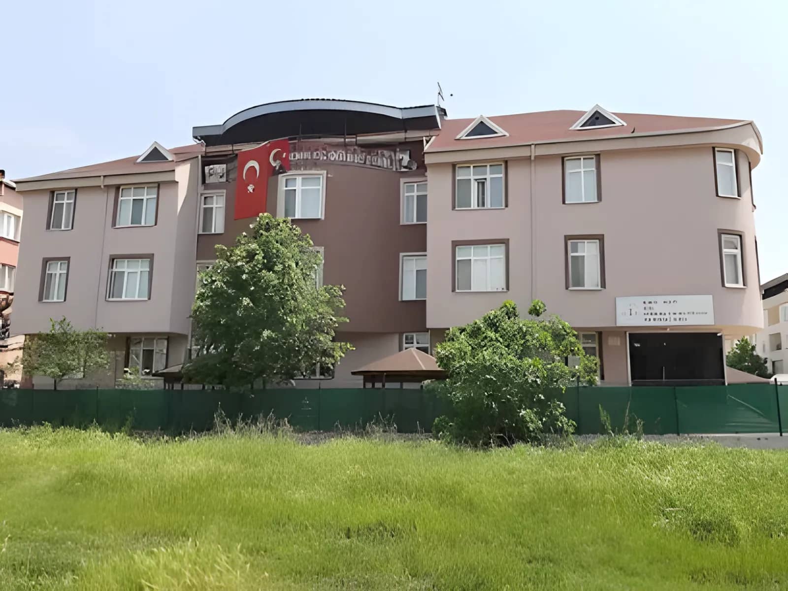 Marmara Kız Öğrenci Yurdu