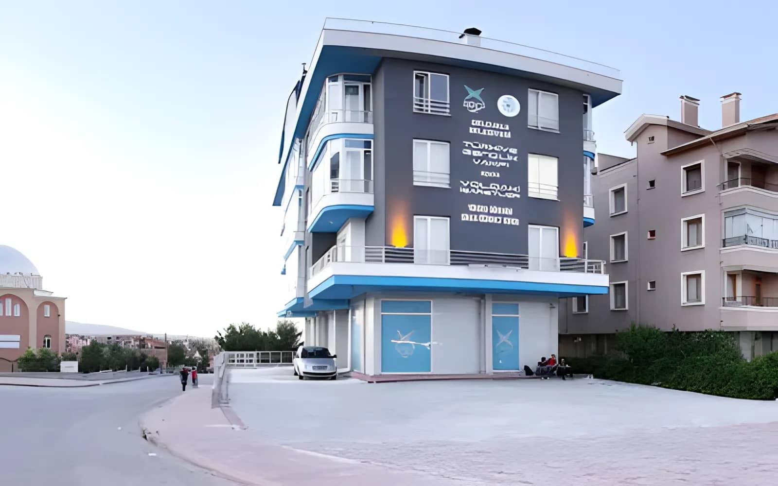 Tügva Konya Yoldaki İşaretler Yükseköğretim Erkek Öğrenci Yurdu