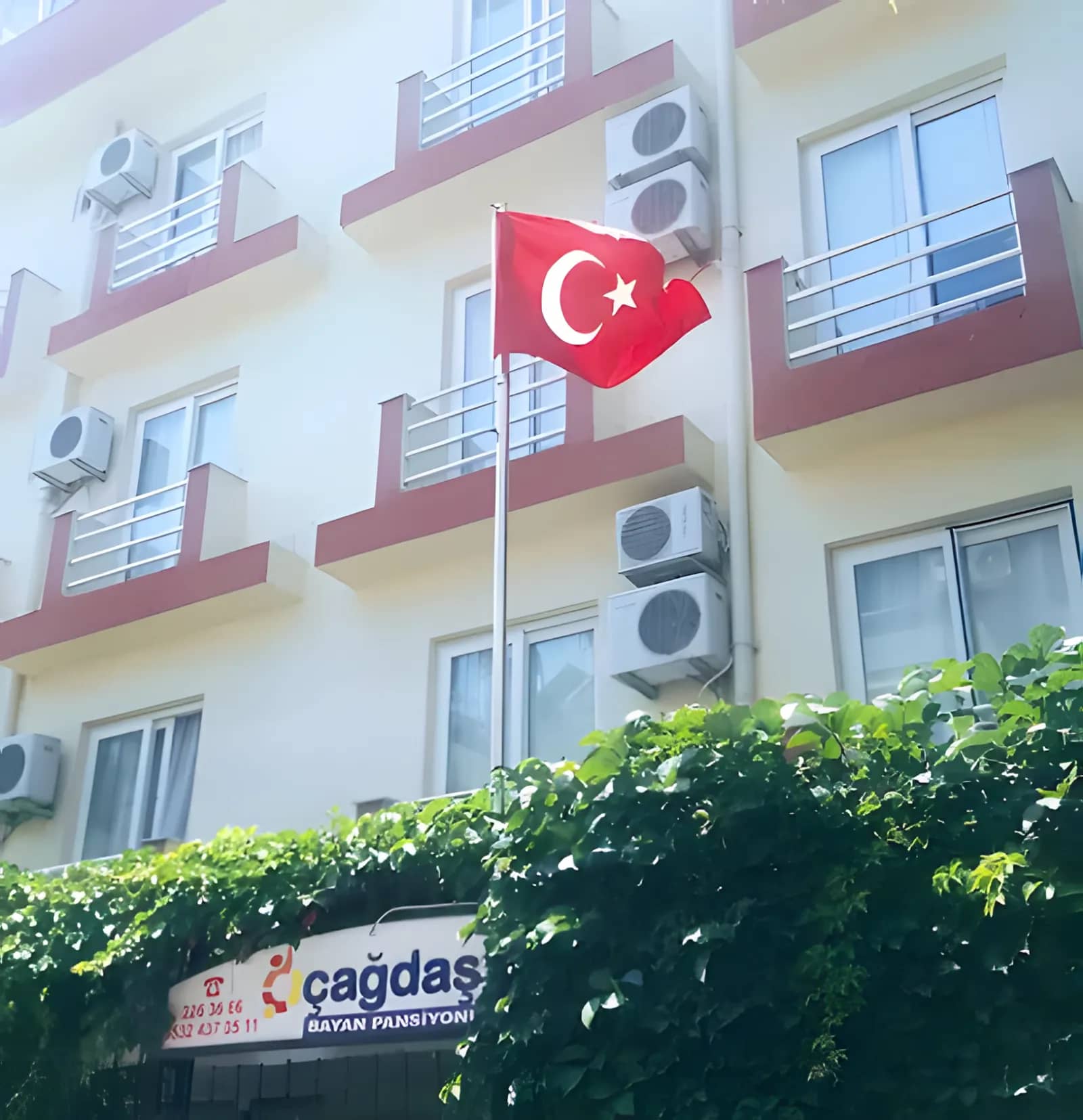 Antalya Özel Çağdaş Yükseköğrenim Kız Öğrenci Yurdu