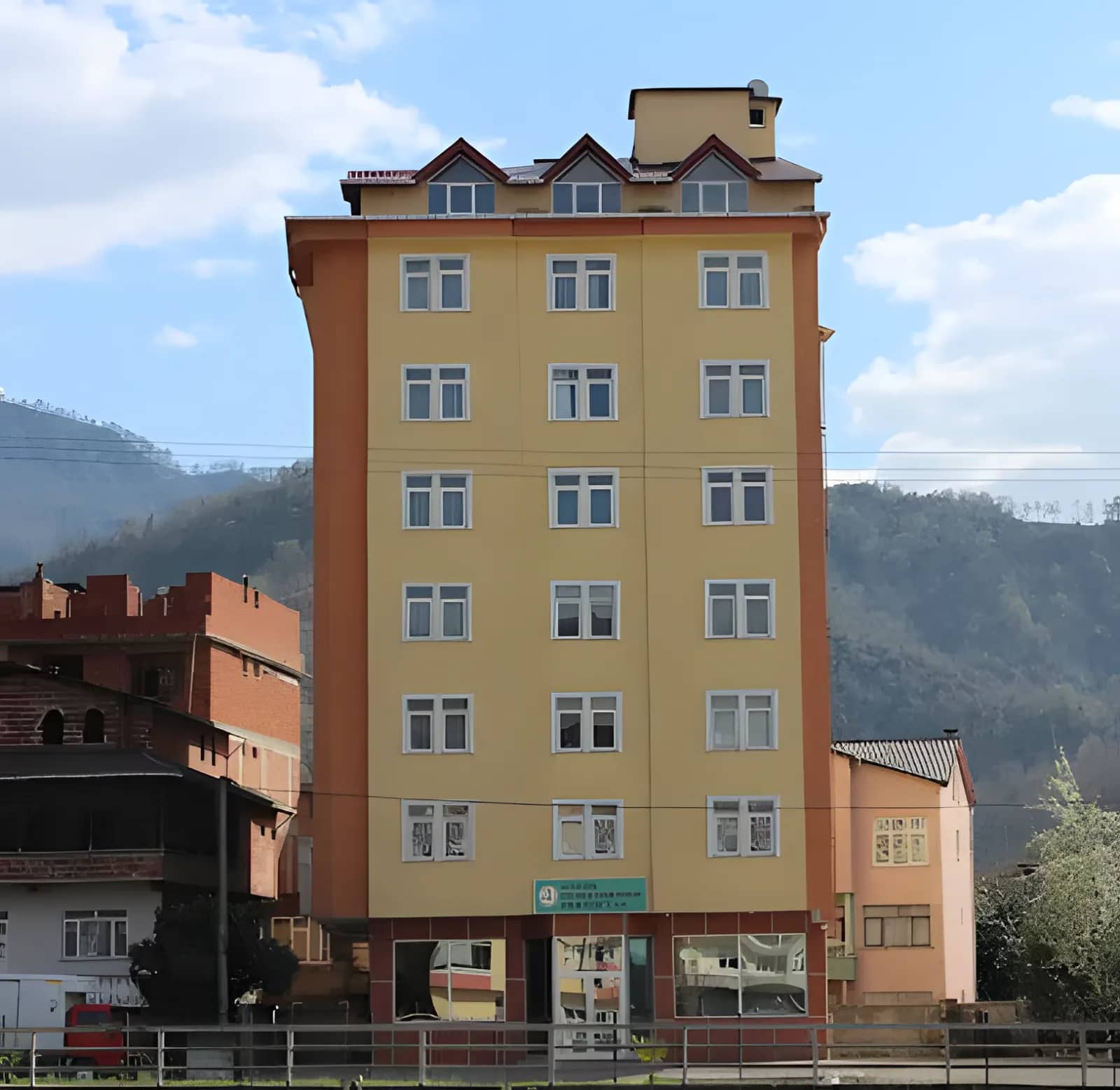 Özel Hopa Hisar Yükseköğrenim Erkek Öğrenci Yurdu