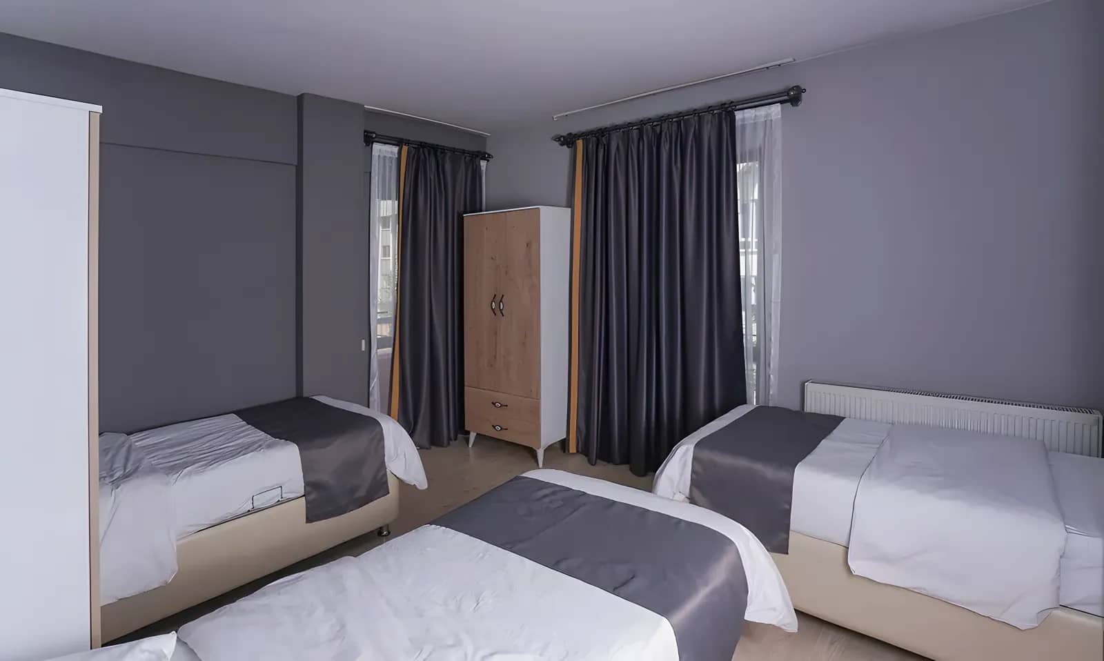 Ankara Kız Apartı - Melahat Hanım Görsel 3