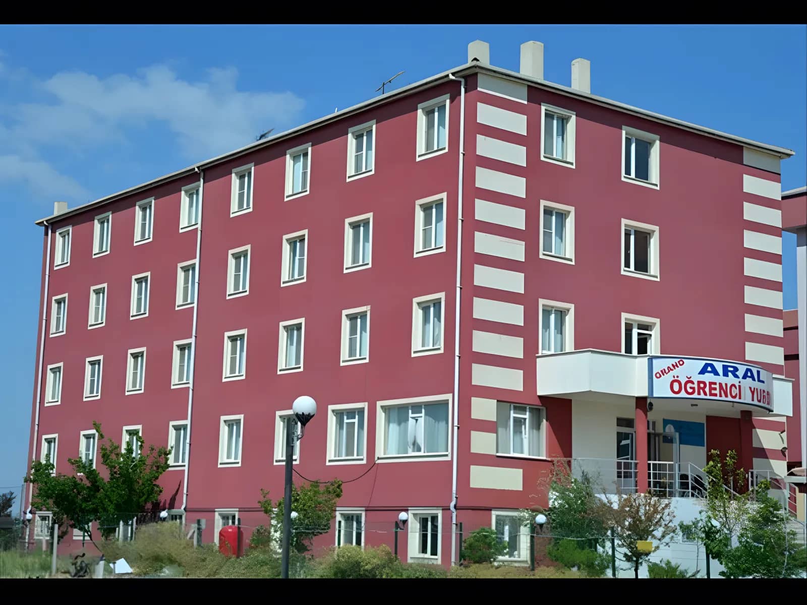 Grand Aral Erkek-Kız Öğrenci Yurtları
