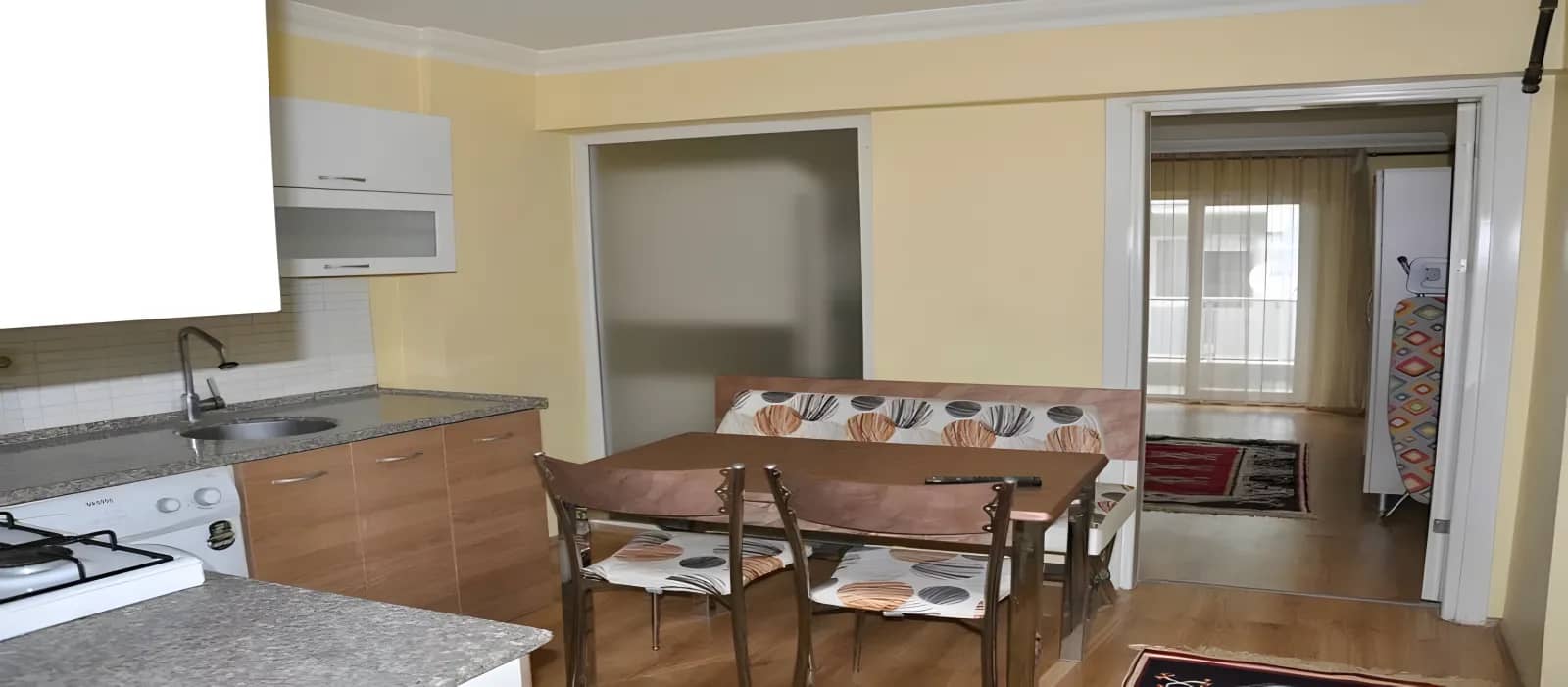 Uşak Mavi Küre Erkek Apartları