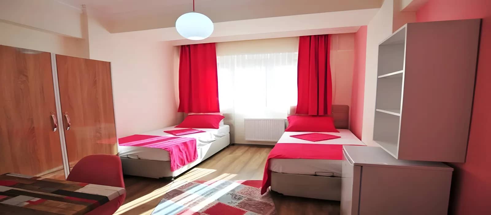 Uşak Nadide Kız Öğrenci Yurtları