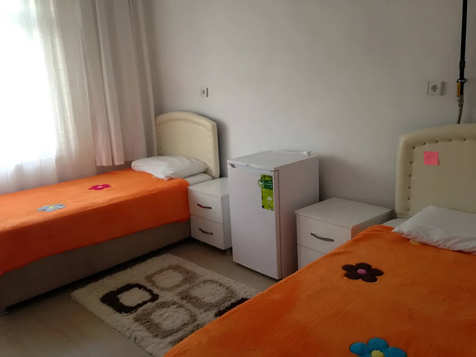 Turuncu Pansiyon Görsel 3