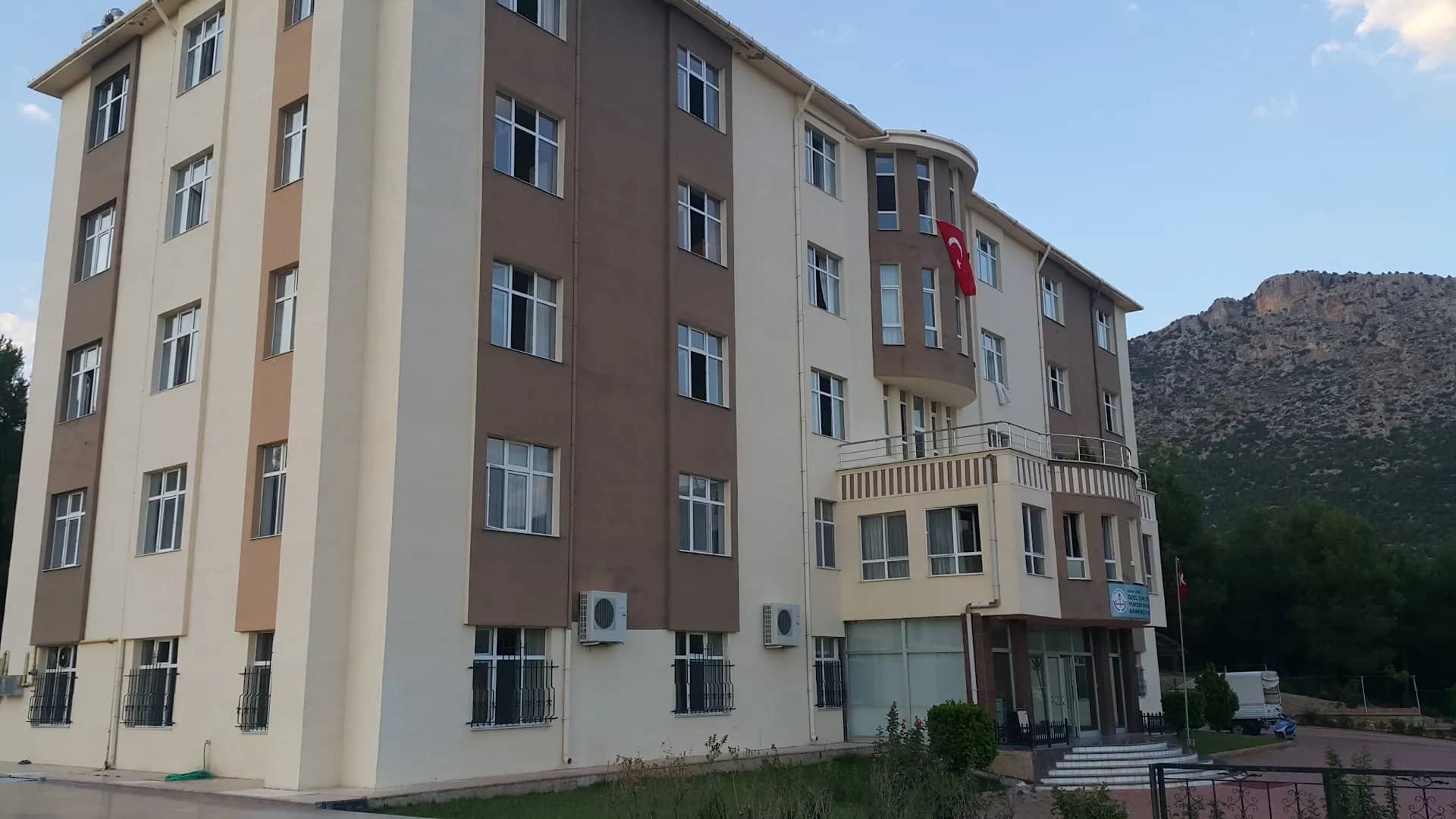 Çamlıtepe Erkek Öğrenci Yurdu Görsel 5
