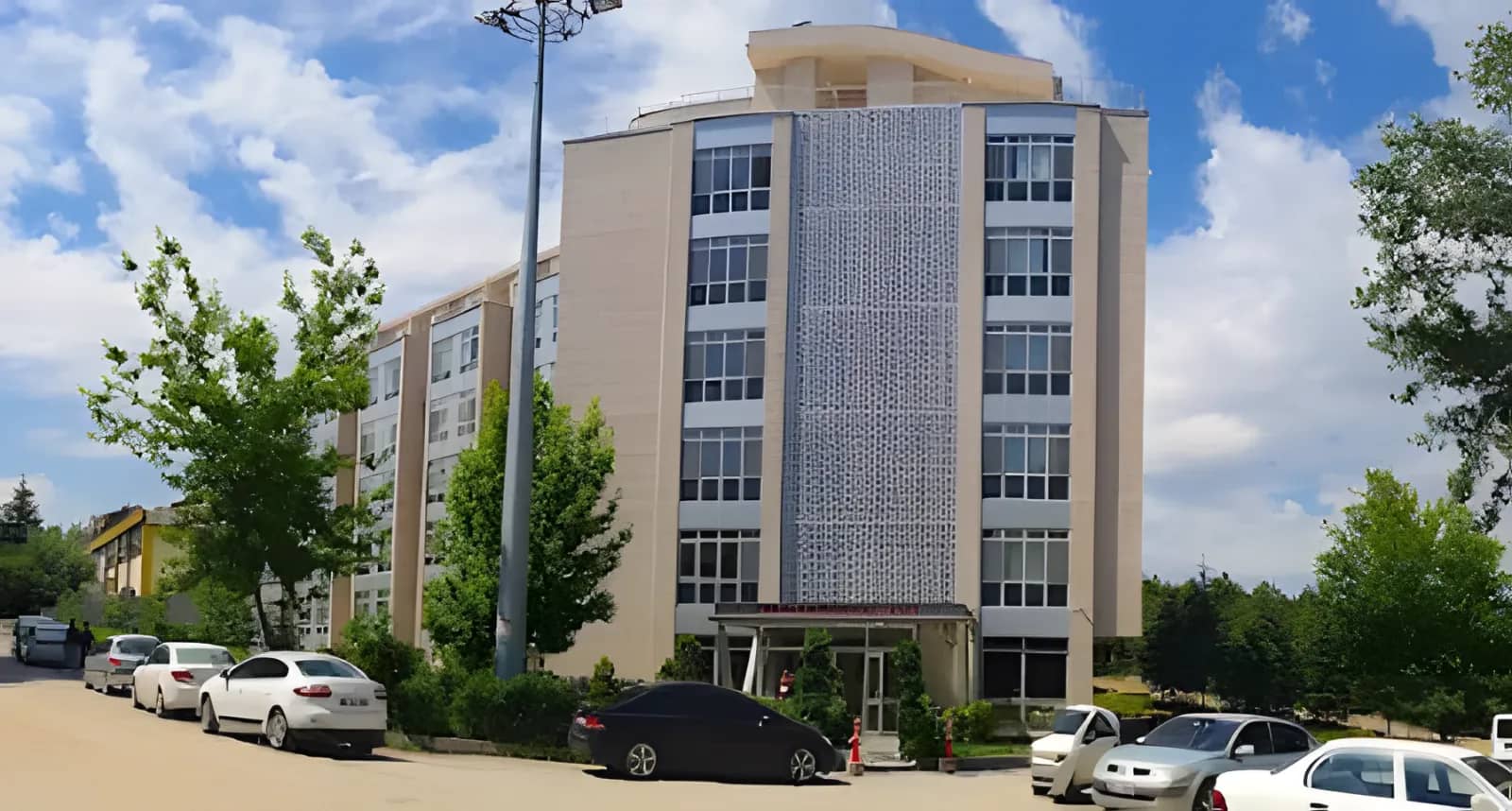 Parlar Kız Öğrenci Yurdu