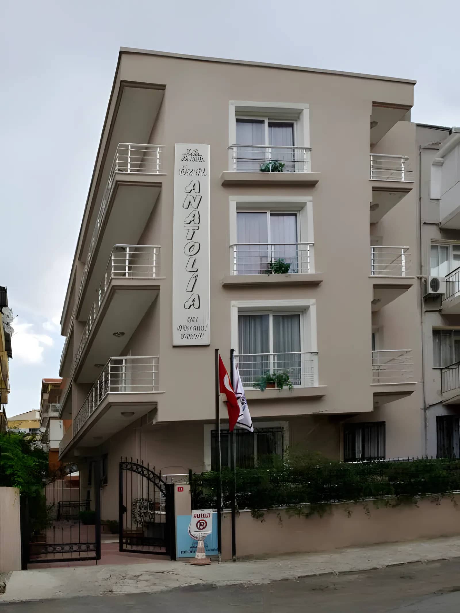 Buca Anatolia Özel Erkek Öğrenci Yurdu