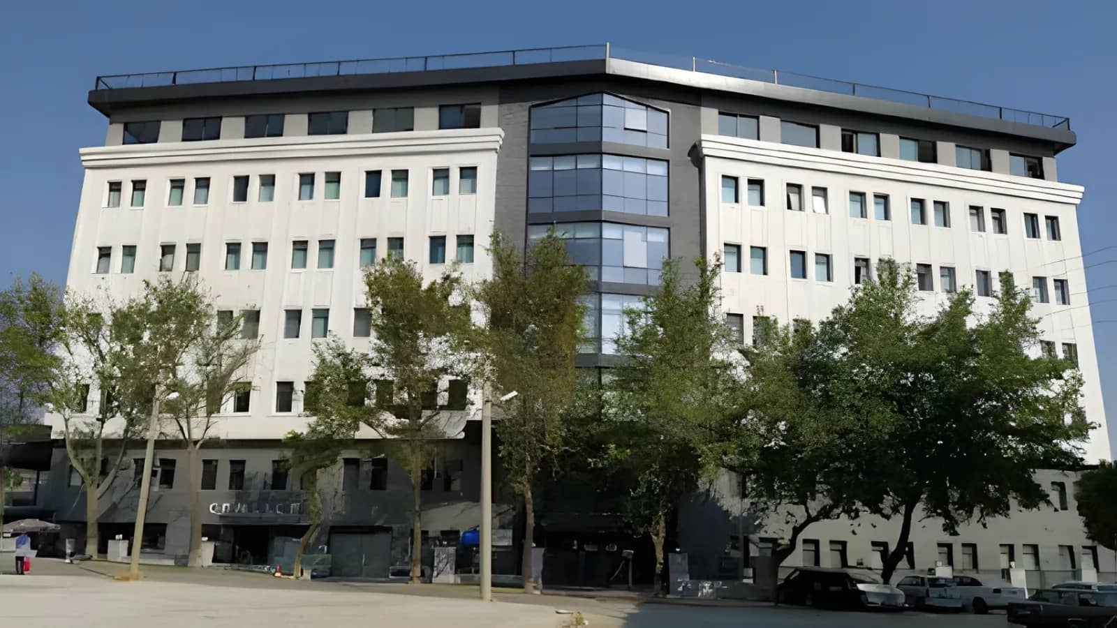 Emirler Universite Erkek Ogrenci Yurdu