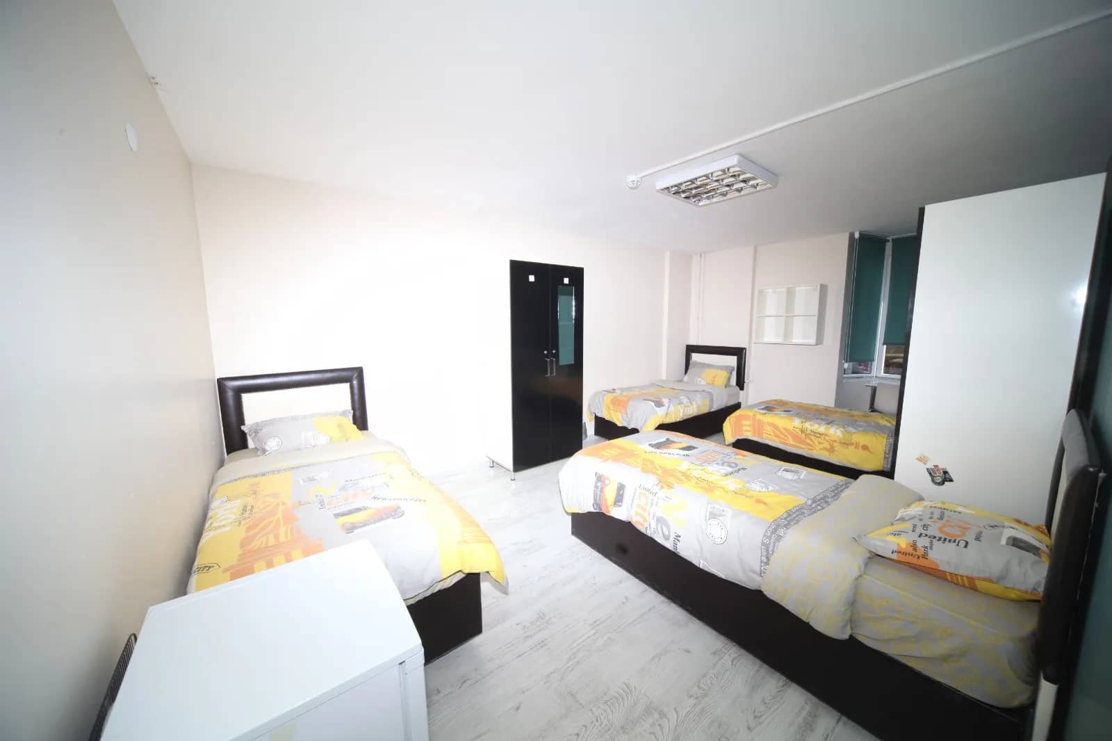 Zorlu Kadıköy Erkek Öğrenci Yurdu