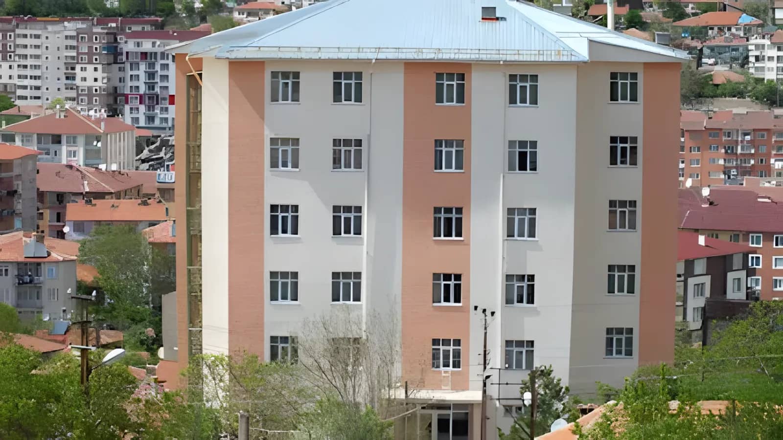 Yozgat Özel Zeynep Cuma Tanış Yüksek Öğrenim Erkek Öğrenci Yurdu