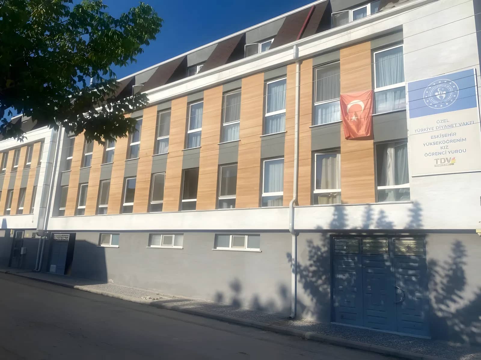 Türkiye Diyanet Vakfı Eskişehir Yükseköğrenim Kız Öğrenci Yurdu