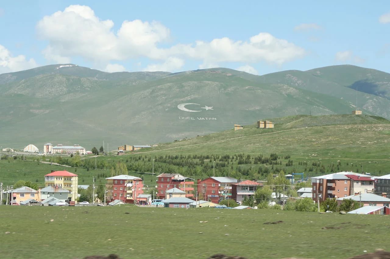 Ardahan Öğrenci Rehberi ve Yurtları