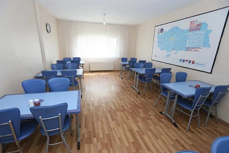 Ayhan Songar KYK Erkek Öğrenci Yurdu Küçük Resim 3