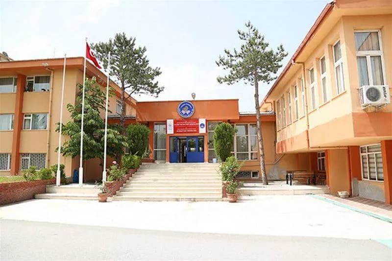 Uludağ KYK Kız Öğrenci Yurdu Küçük Resim 2