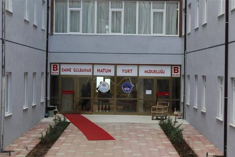 Emine Gülbahar Hatun KYK Erkek Öğrenci Yurdu Küçük Resim 3