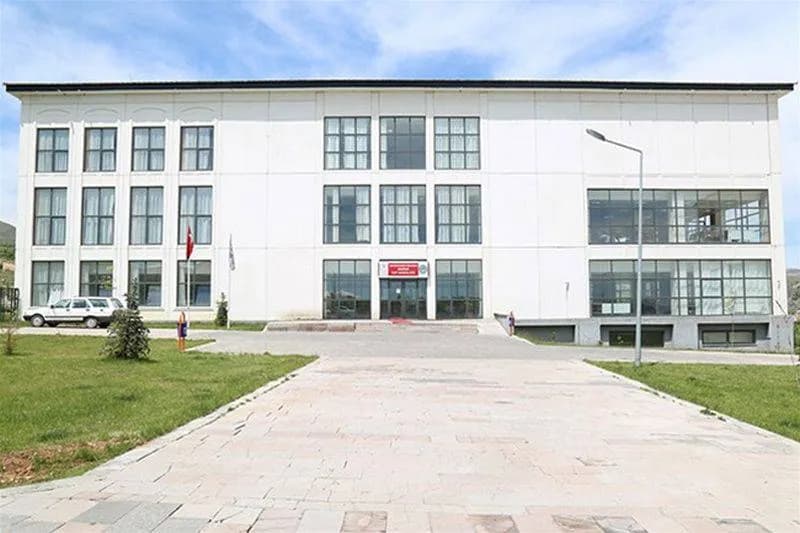 Arapgir KYK Kız Ve Erkek Öğrenci Yurdu Küçük Resim 1