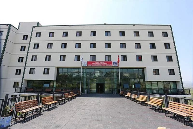 Manisa Yunus Emre KYK Erkek Öğrenci Yurdu Küçük Resim 2
