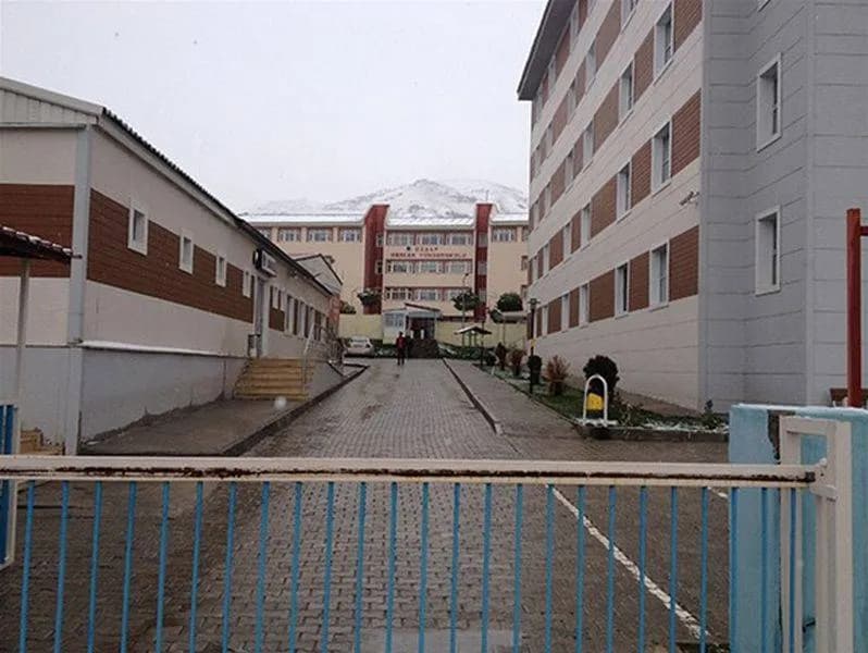Özalp KYK Kız Ve Erkek Öğrenci Yurdu Küçük Resim 10
