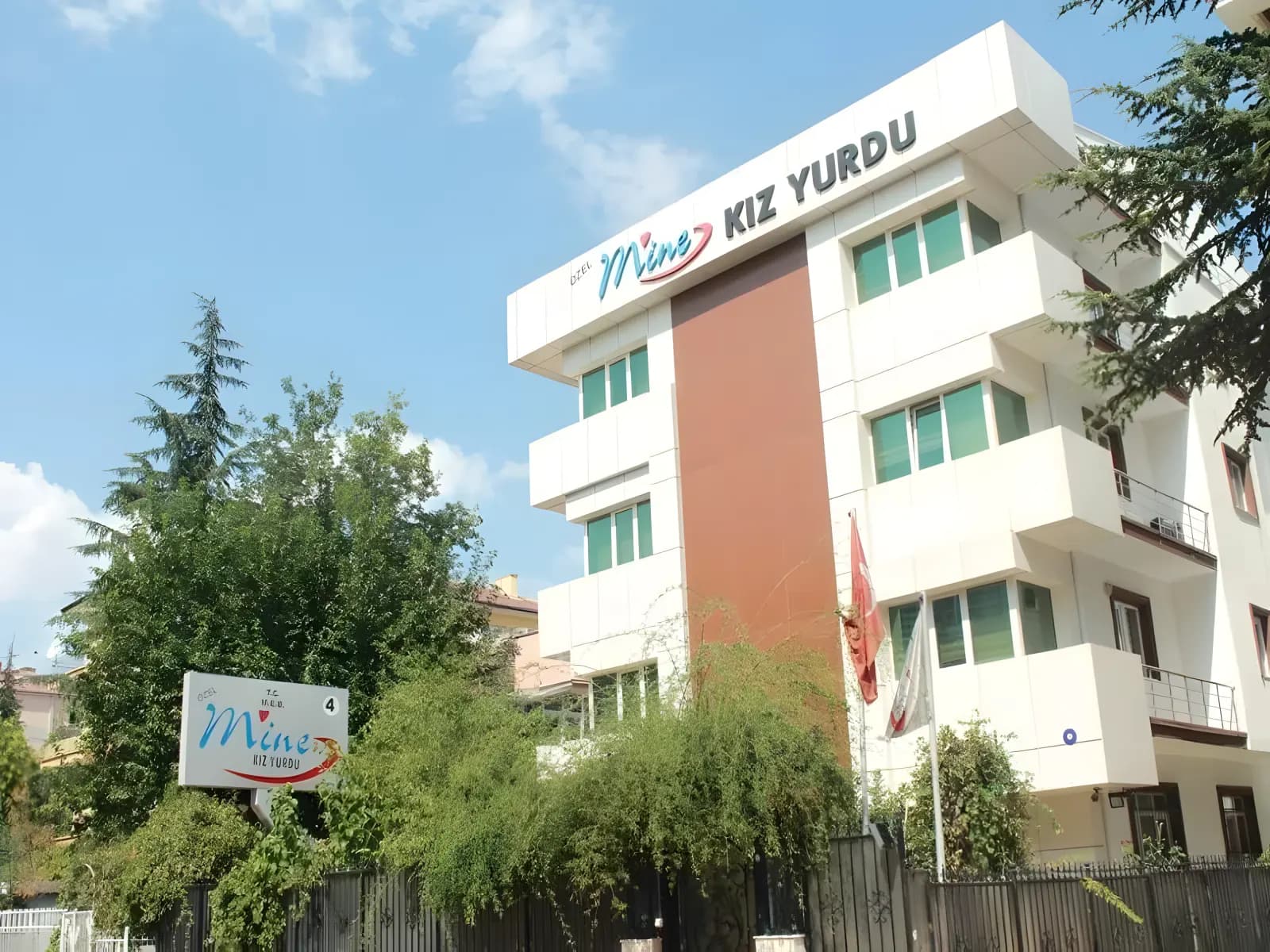 Mine Özel Kız Öğrenci Yurdu 3.Şube Küçük Resim 1
