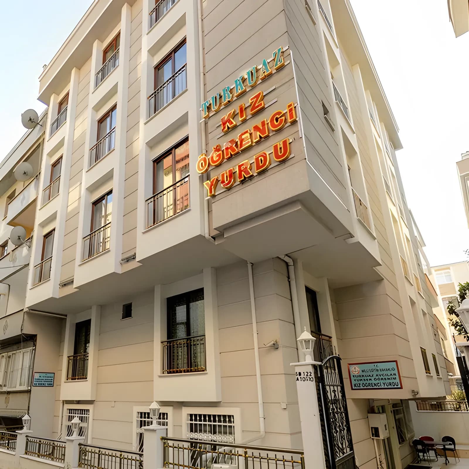 Turkuaz Avcılar Kız Öğrenci Yurdu Küçük Resim 5