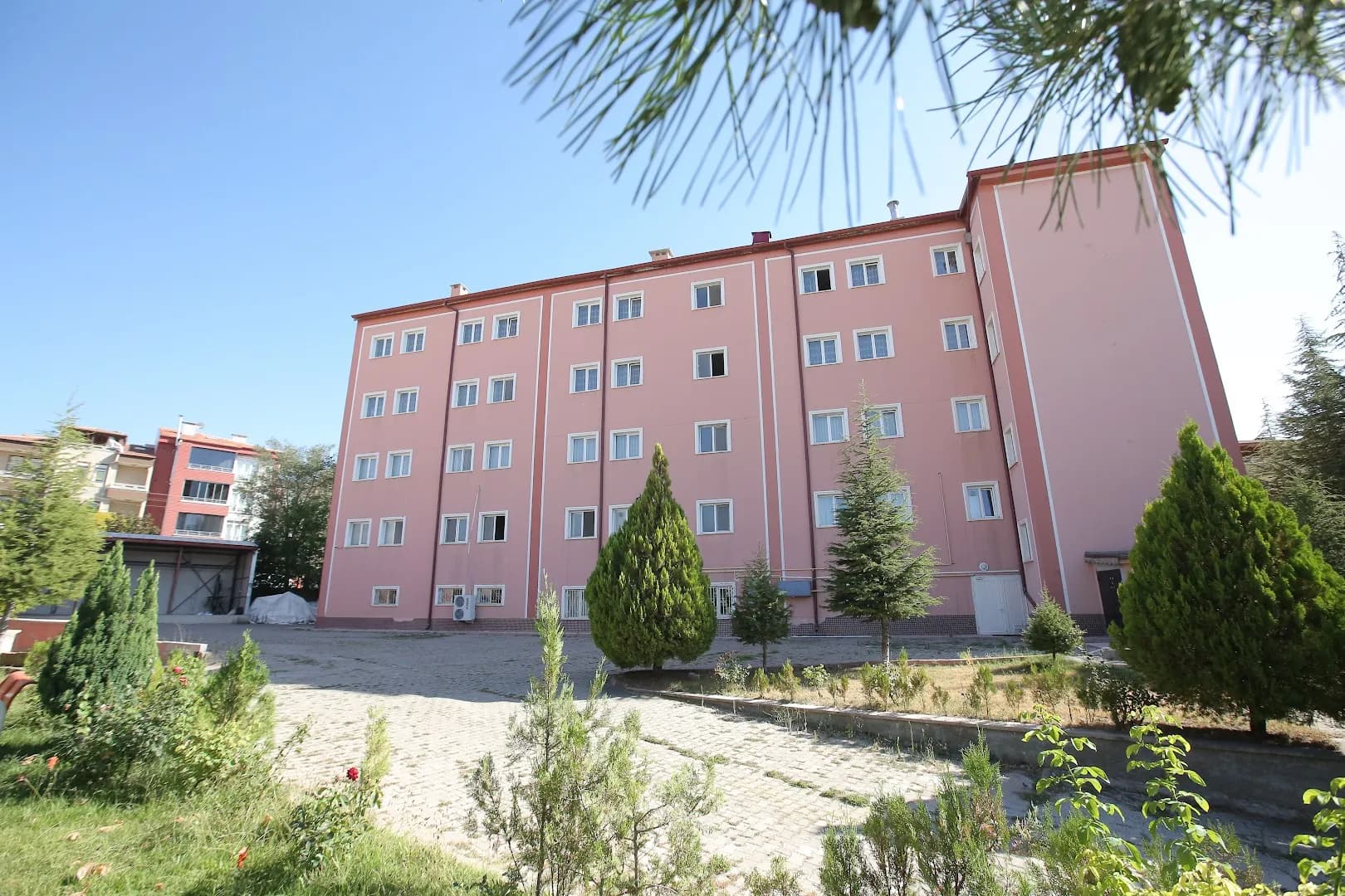 Özel Lale Yükseköğretim Erkek Öğrenci Yurdu Küçük Resim 2
