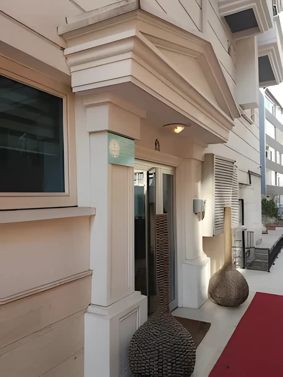 Özel On Mayıs Yüksek Öğrenim Kız Öğrenci Yurdu Küçük Resim 1