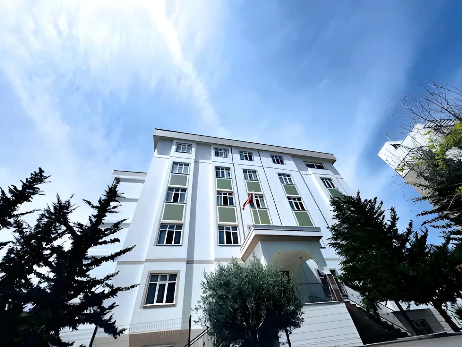Yenişehir Özel Hamidiye Yükseköğrenim Erkek Öğrenci Yurdu Küçük Resim 1