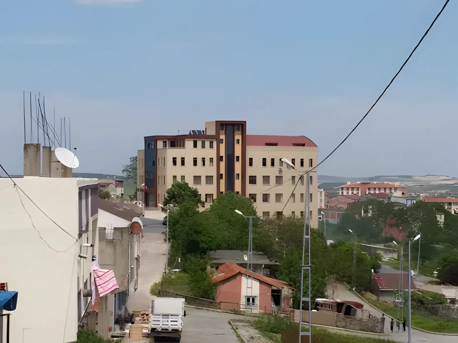 Arnavutköy Özel Ekrem Gürel Yüksek Öğretim Erkek Öğrenci Yurdu Küçük Resim 1