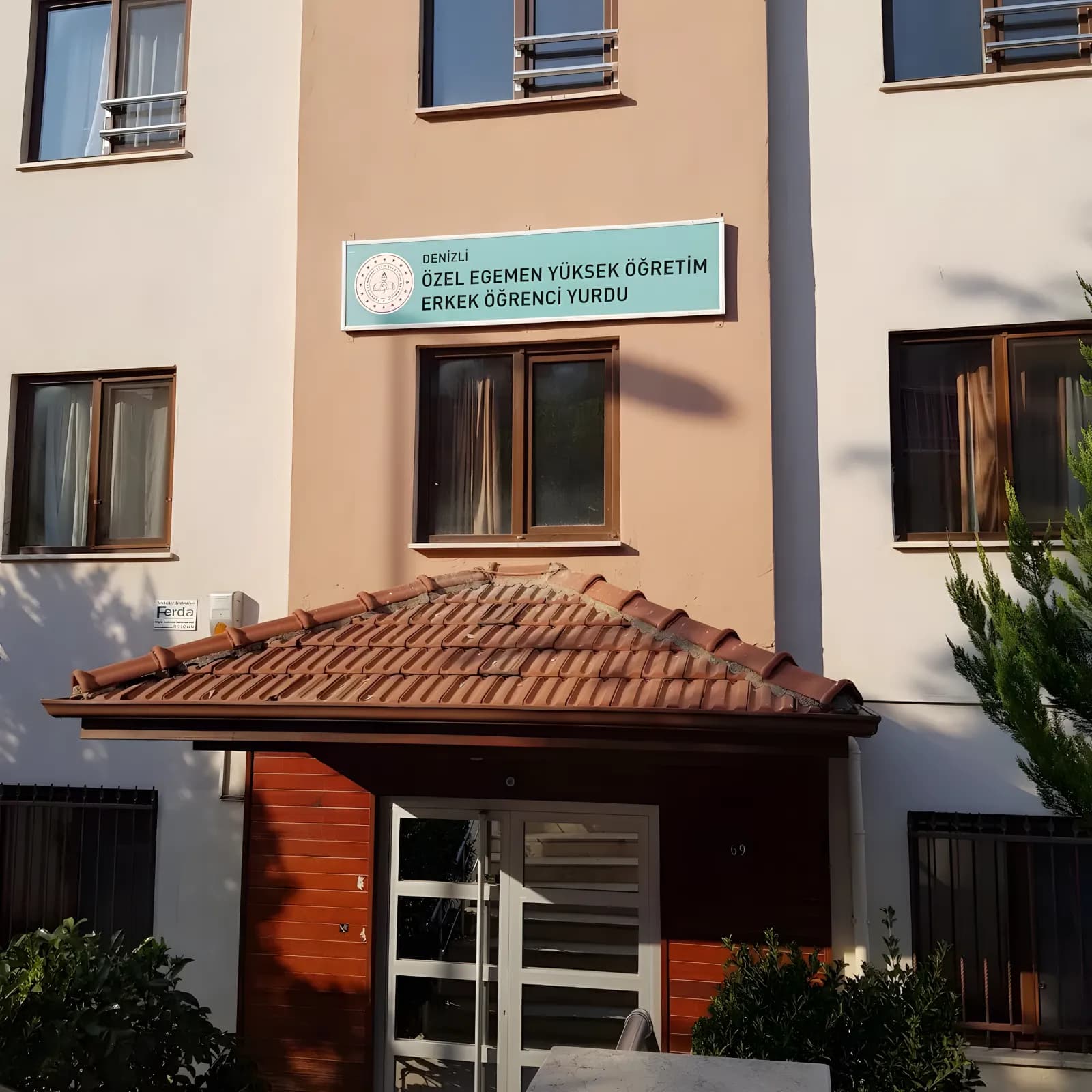 Özel Egemen Erkek Öğrenci Yurdu Küçük Resim 2