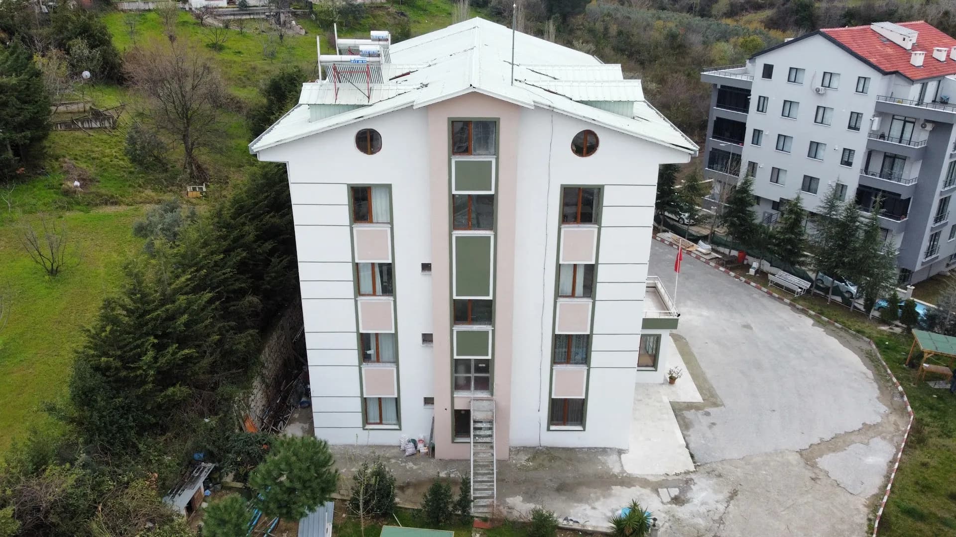 Çınarcık Erkek Öğrenci Yurdu Küçük Resim 2