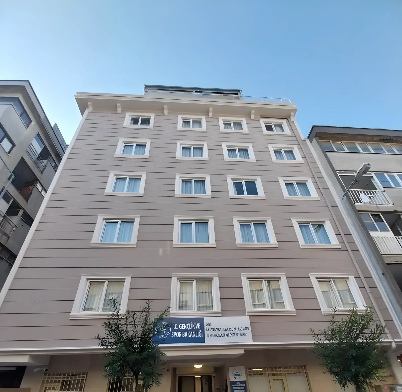 İlksan Bahçelievler Şehit Neşe Alten Yükseköğrenim Kız Öğrenci Yurdu Küçük Resim 2