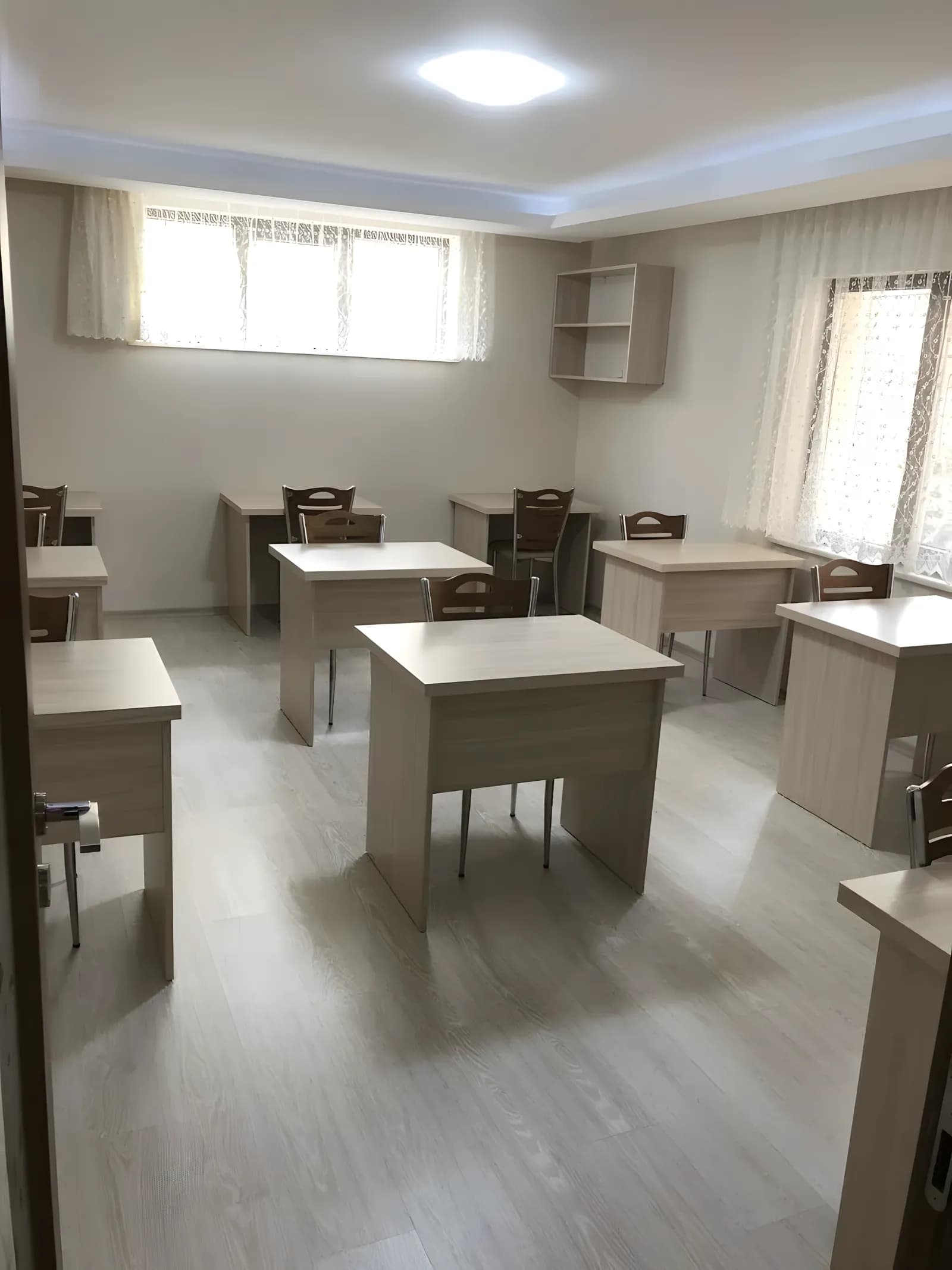 Özel Naz Yükseköğrenim Kız Öğrenci Yurdu Küçük Resim 5