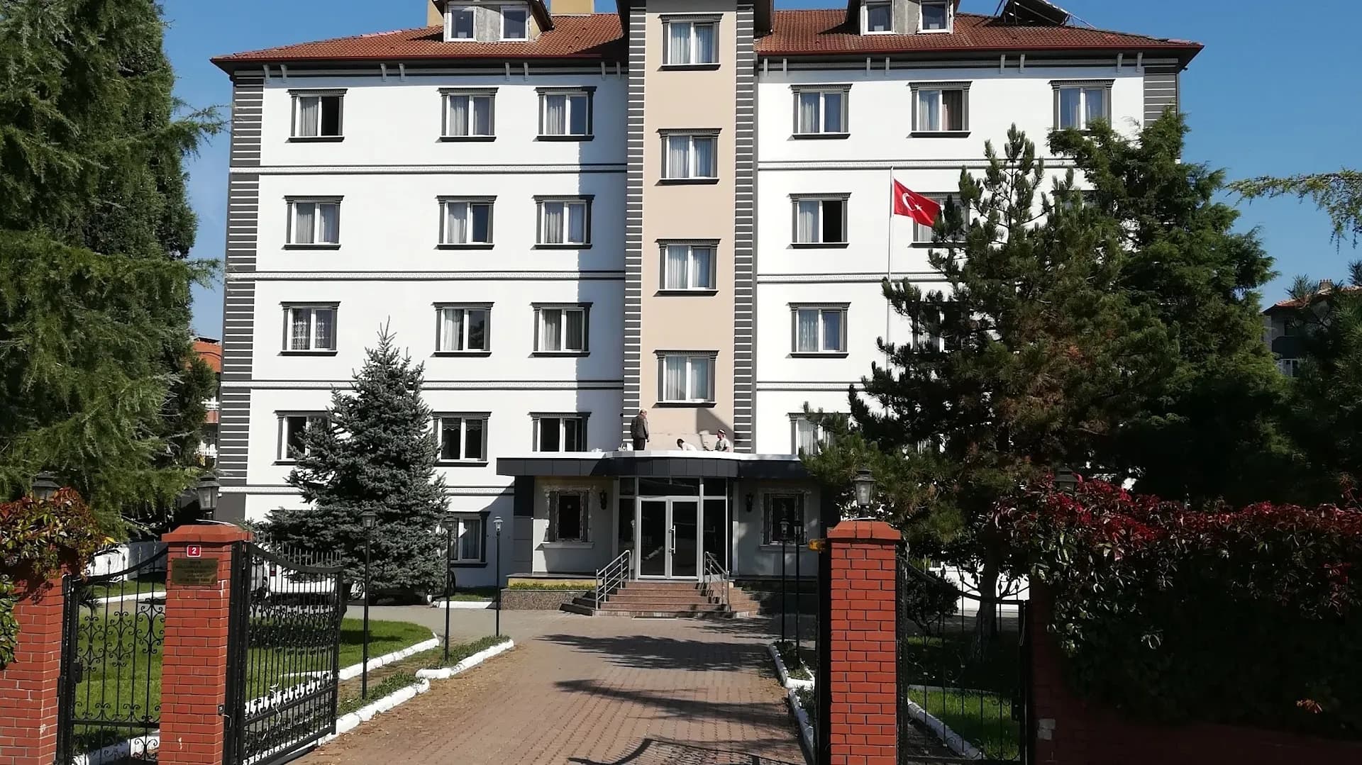Güzelbahçe Erkek Öğrenci Yurdu Küçük Resim 2