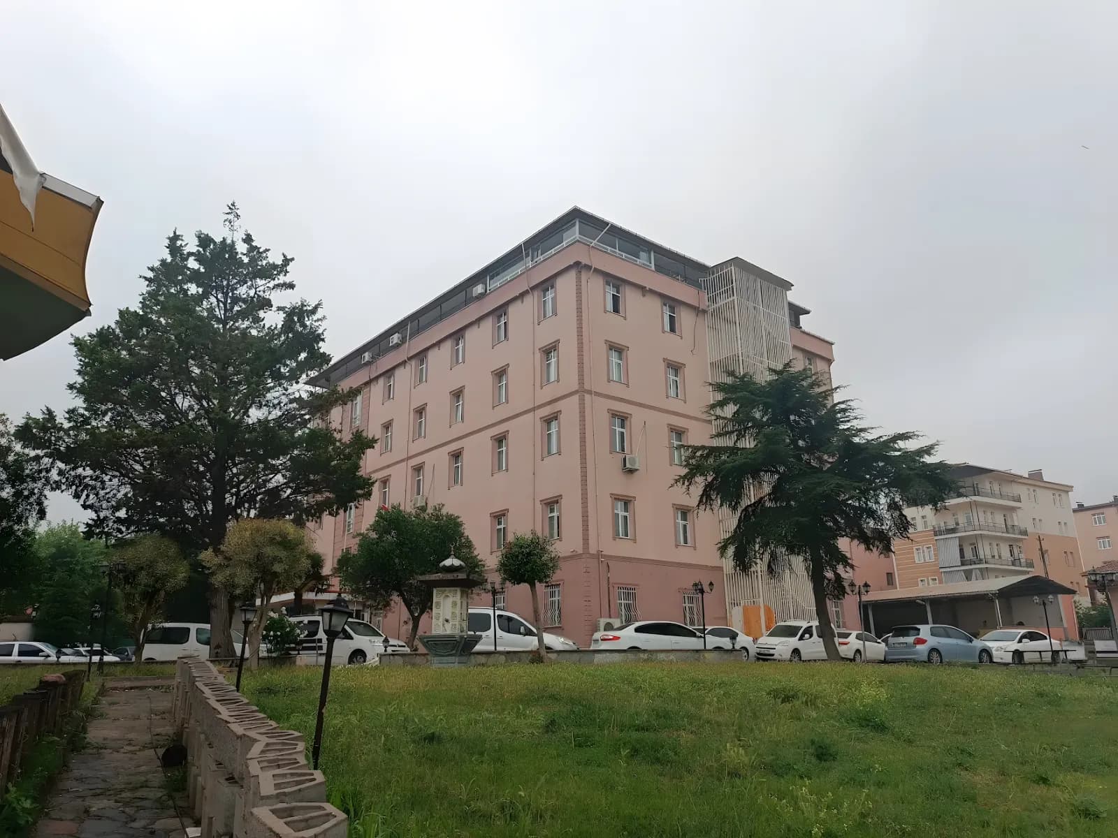 Akarçeşme Yüksek Öğrenim Erkek Öğrenci Yurdu Küçük Resim 2