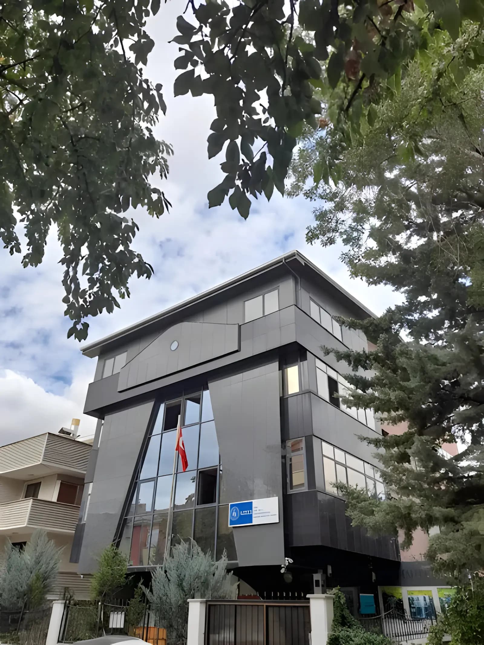 Özel Has Vefa Yükseköğretim Erkek Öğrenci Yurdu Küçük Resim 1