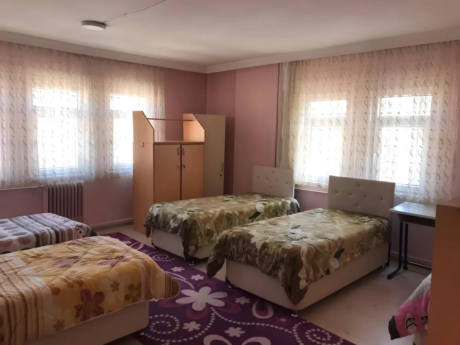 Doğru - El Kız Öğrenci Evi Küçük Resim 4