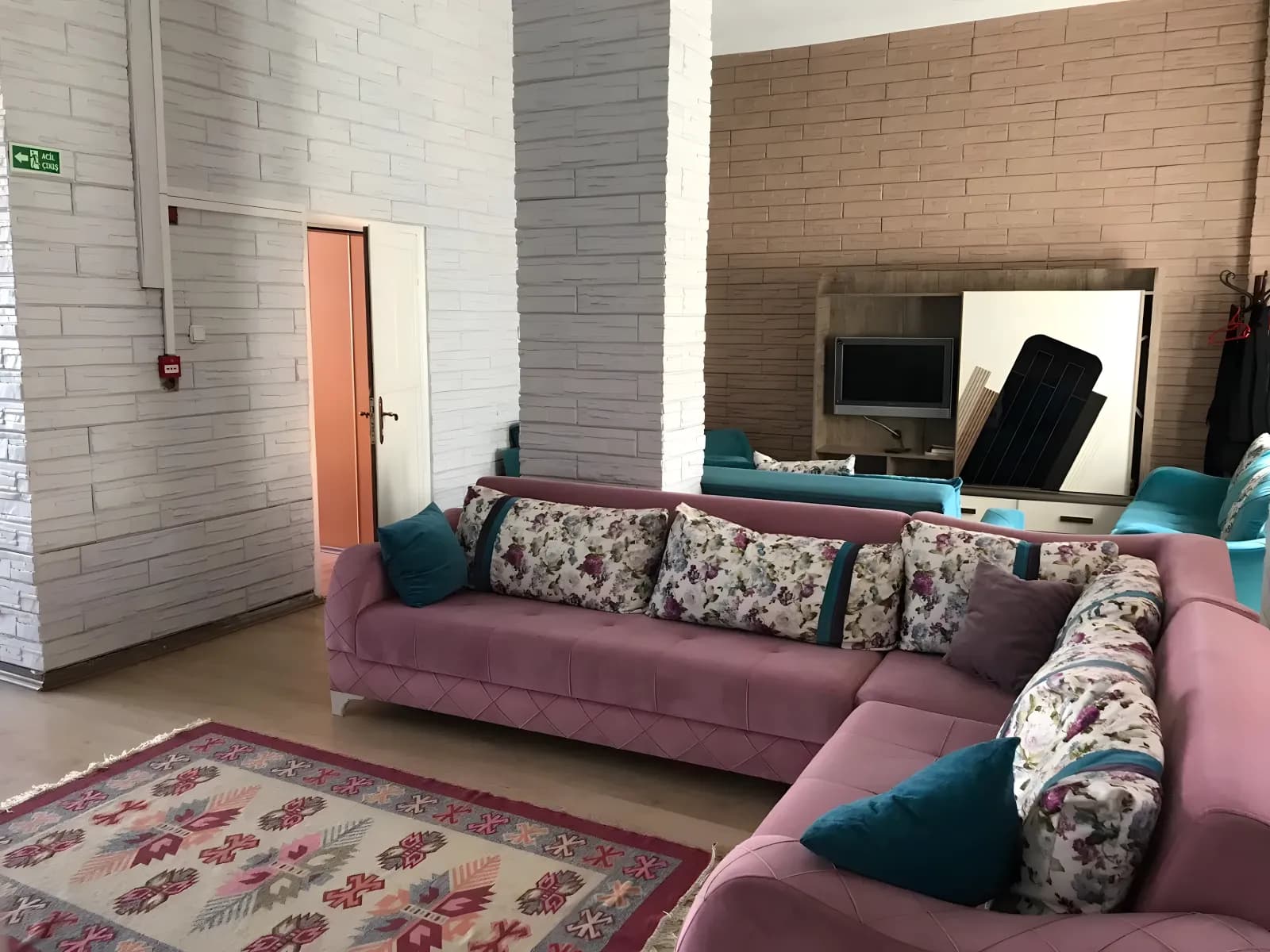 Doğru - El Kız Öğrenci Evi Küçük Resim 6