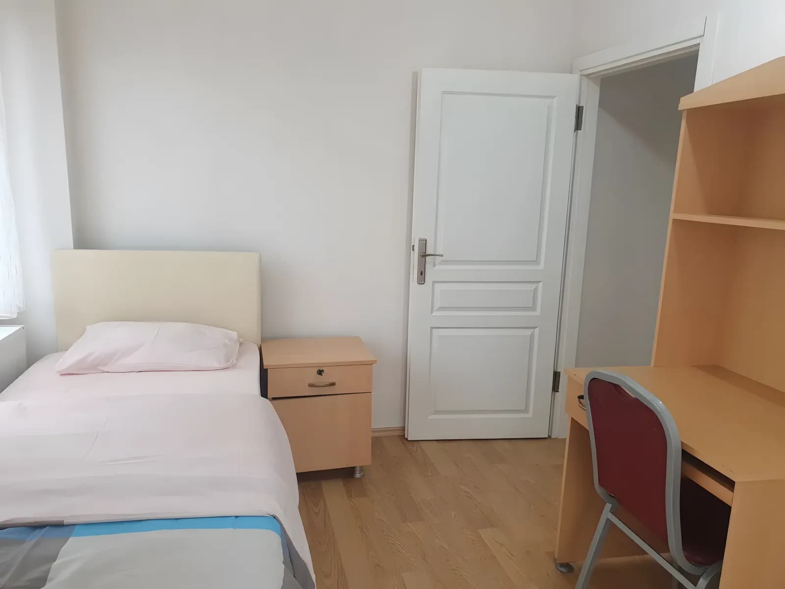 Özel Nazar Kız Öğrenci Yurdu Küçük Resim 3
