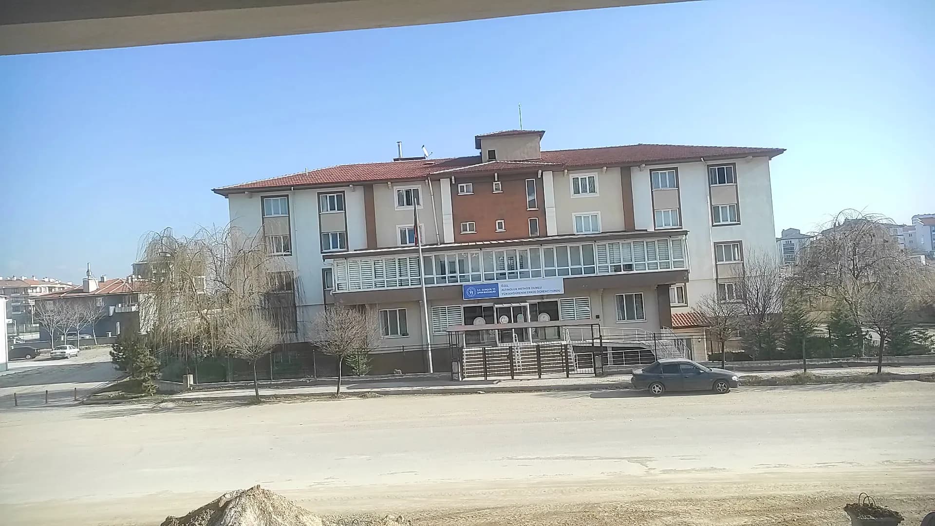 Altınoluk Methiye Dumlu Yükseköğrenim Erkek Öğrenci Yurdu Küçük Resim 3