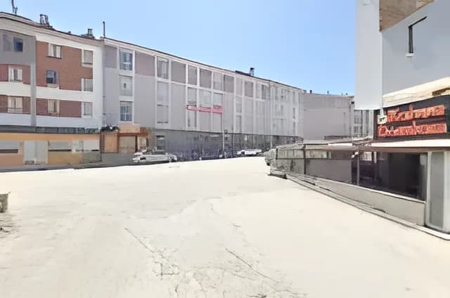 Kastamonu Cumhuriyet Erkek Öğrenci Yurdu Küçük Resim 4