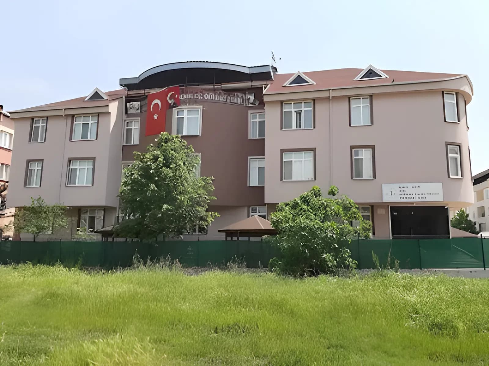 Marmara Kız Öğrenci Yurdu Küçük Resim 1