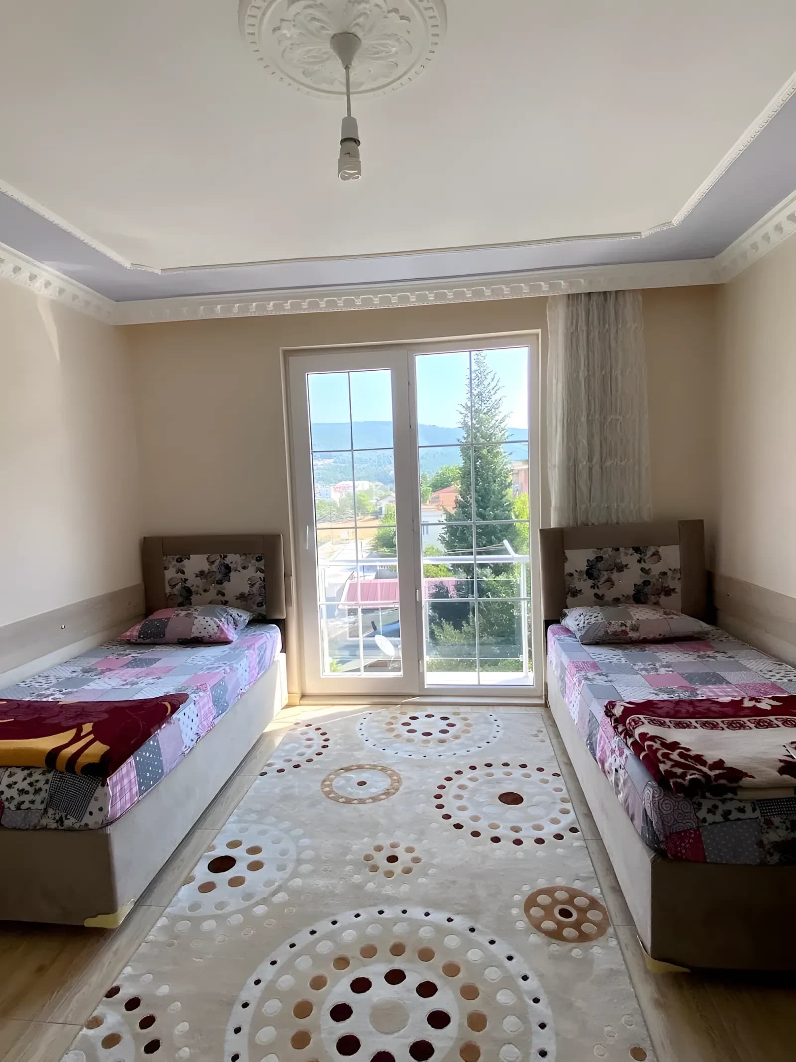 Özcan Kız Apart Pansiyon Bucak Küçük Resim 5