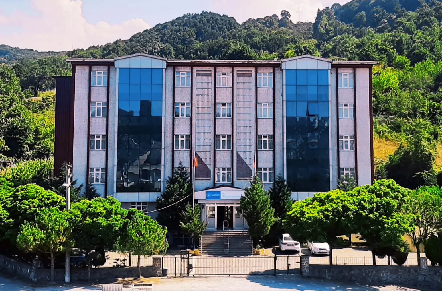 Karadeniz Ereğli Yüksek Öğrenim Erkek Öğrenci Yurdu Küçük Resim 2
