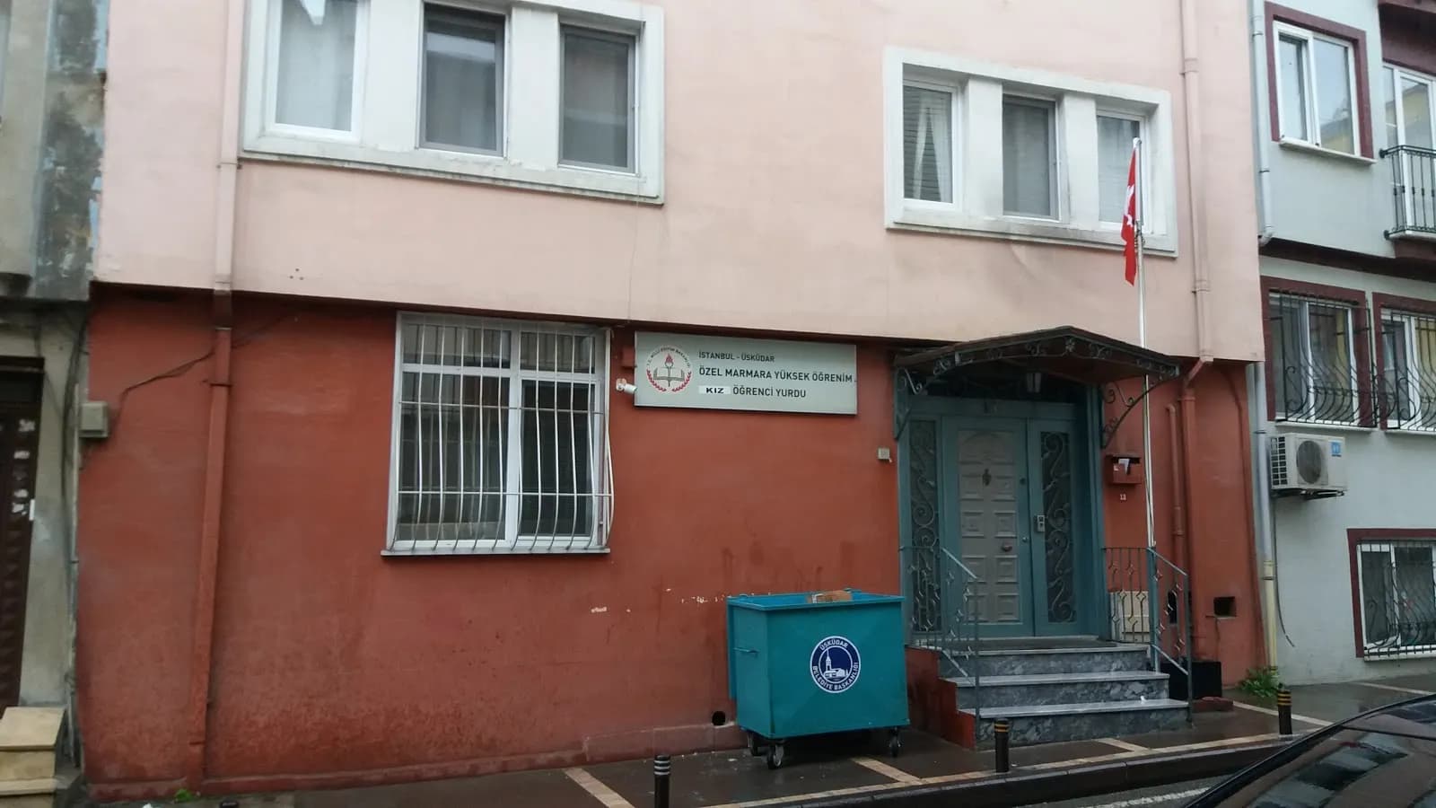İstanbul-Üskuüdar Özel Marmara Yüksek Öğrenim Kız Öğrenci Yurdu Küçük Resim 3