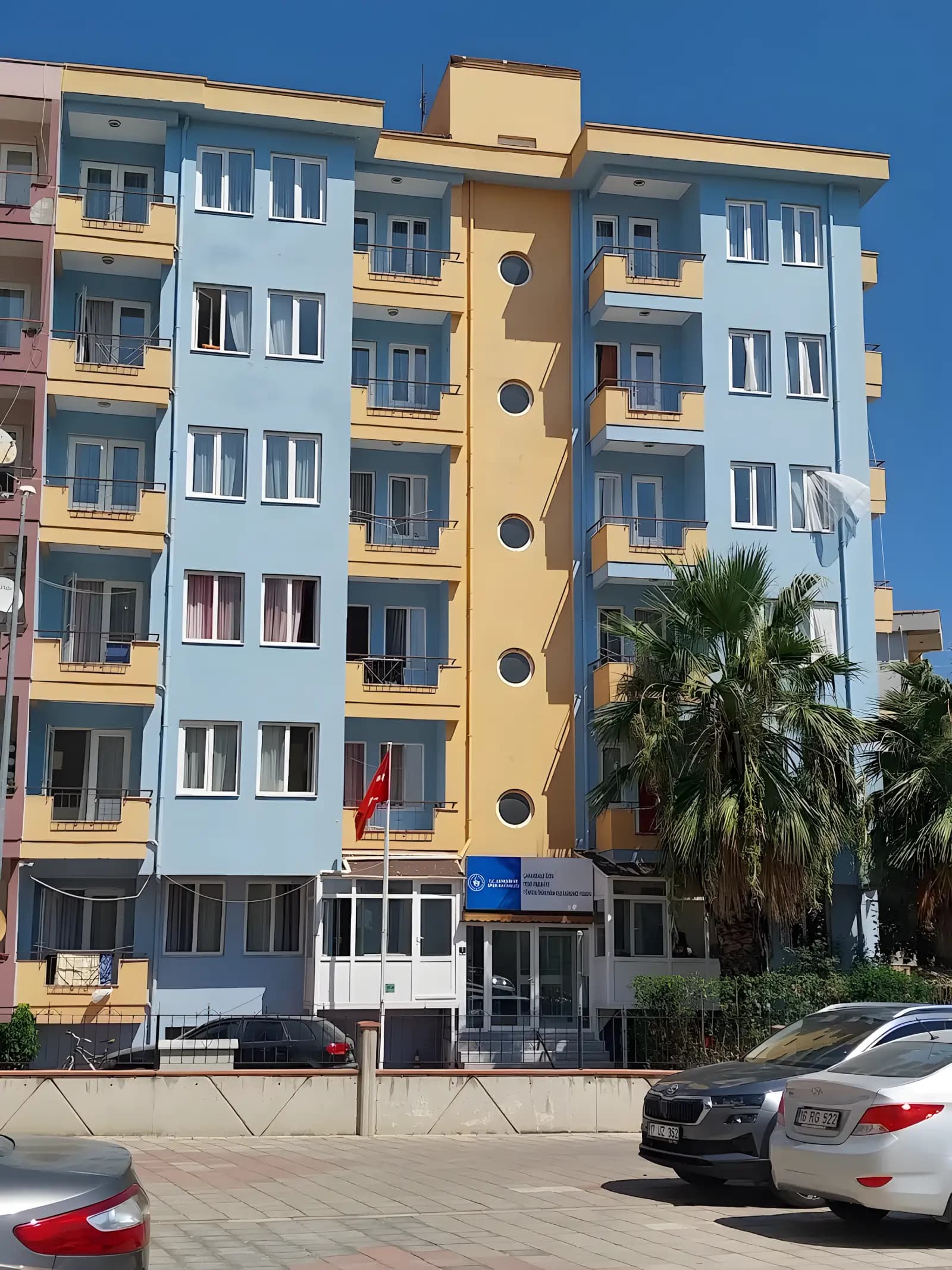 Palmiye Kız Öğrenci Yurdu Küçük Resim 2